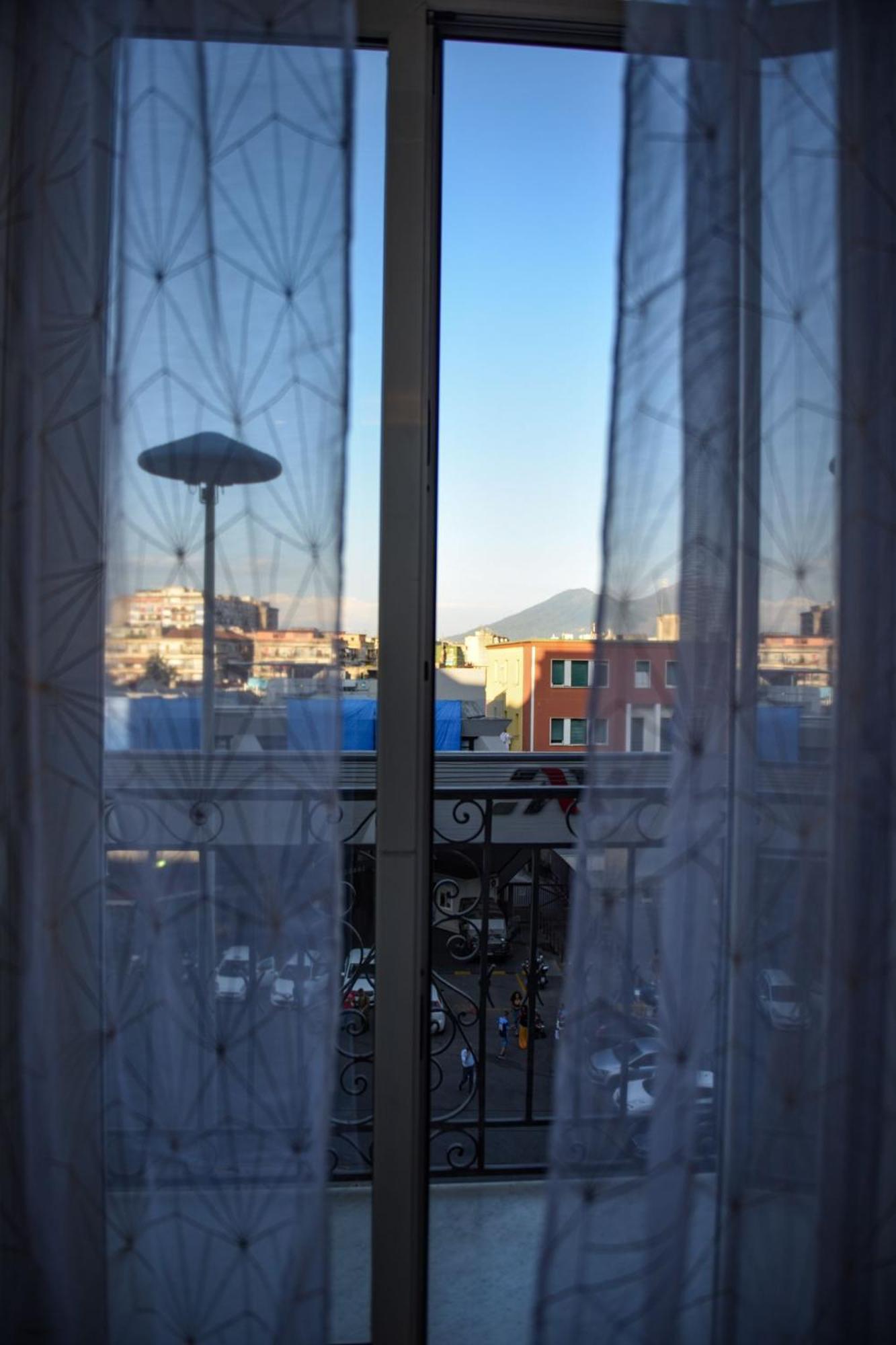 Napoli Central Gate ภายนอก รูปภาพ