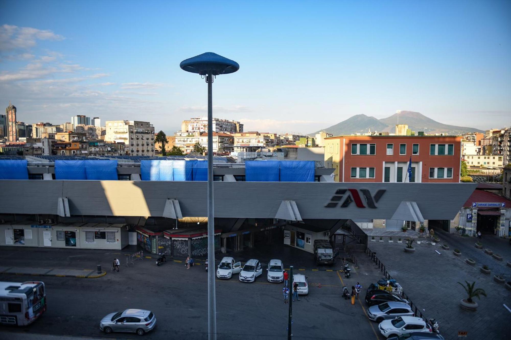 Napoli Central Gate ภายนอก รูปภาพ